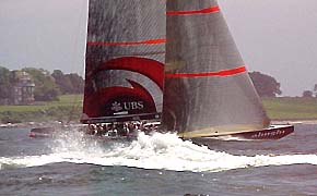 Alinghing fighting powerboat wakes in Newport