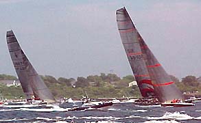 Alinghi in front of Oracle.